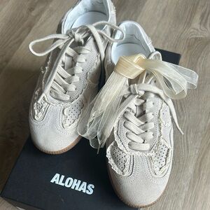 ALOHAS Cream Crochet Leather Sneakers